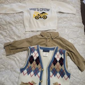 Sweaters size 3-6 month